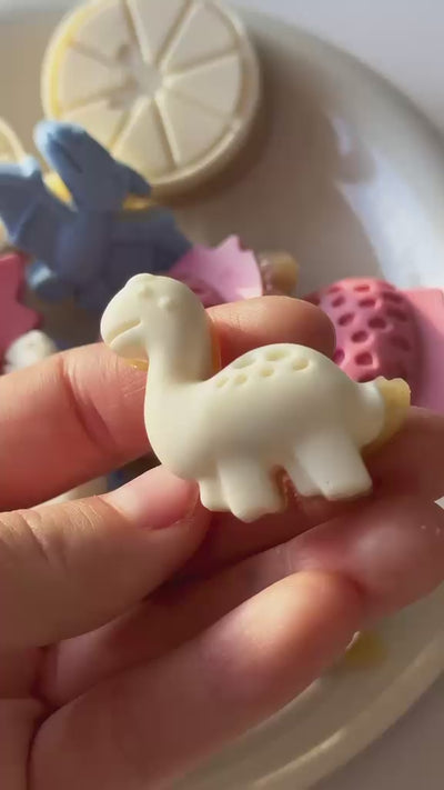 Amigos dinosaurios: molde de silicona para gominolas, helados y chocolate